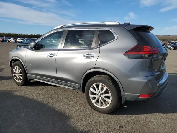 KNMAT2MV9JP599437 2018 NISSAN ROGUE - Image 2