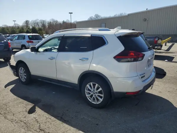 KNMAT2MV9JP599910 2018 NISSAN ROGUE - Image 2