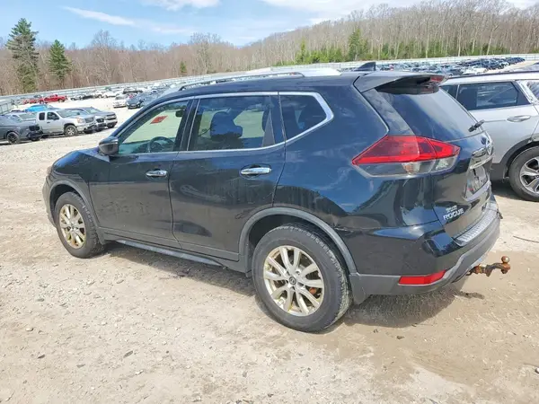 KNMAT2MV9JP600604 2018 NISSAN ROGUE - Image 2