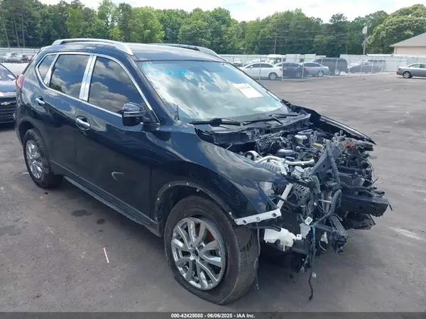 KNMAT2MV9JP608315 2018 NISSAN ROGUE - Image 1