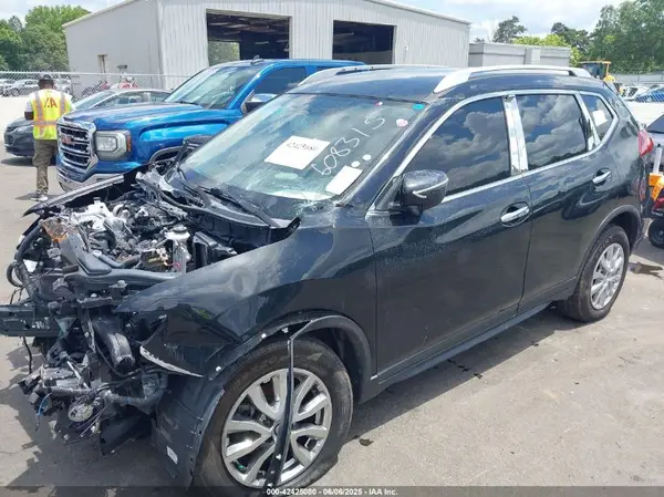 KNMAT2MV9JP608315 2018 NISSAN ROGUE - Image 2