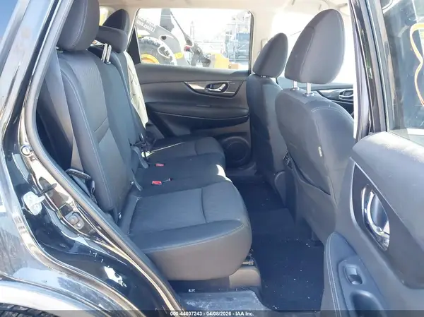 KNMAT2MV9JP614759 2018 NISSAN ROGUE - Image 8