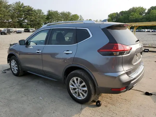 KNMAT2MV9JP615779 2018 NISSAN ROGUE - Image 2