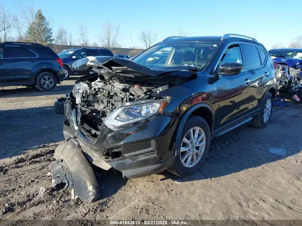 KNMAT2MV9JP619105 2018 NISSAN ROGUE - Image 2