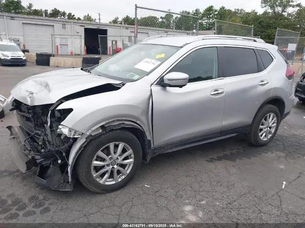 KNMAT2MV9JP619234 2018 NISSAN ROGUE - Image 2