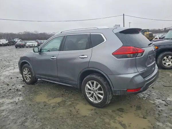 KNMAT2MV9JP623056 2018 NISSAN ROGUE - Image 2