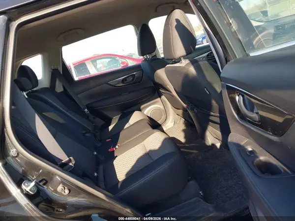 KNMAT2MV9KP500617 2019 NISSAN ROGUE - Image 8