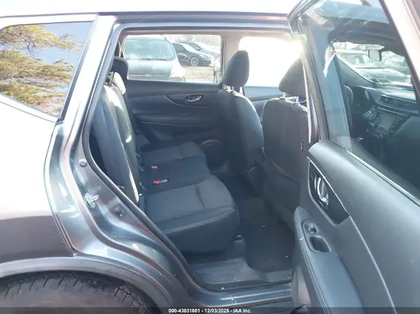 KNMAT2MV9KP509138 2019 NISSAN ROGUE - Image 8