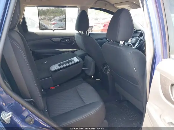 KNMAT2MV9KP516932 2019 NISSAN ROGUE - Image 8