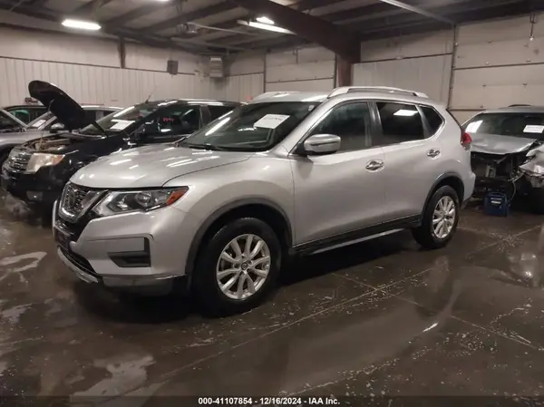 KNMAT2MV9KP518762 2019 NISSAN ROGUE - Image 2