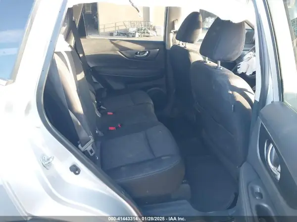 KNMAT2MV9KP540034 2019 NISSAN ROGUE - Image 8