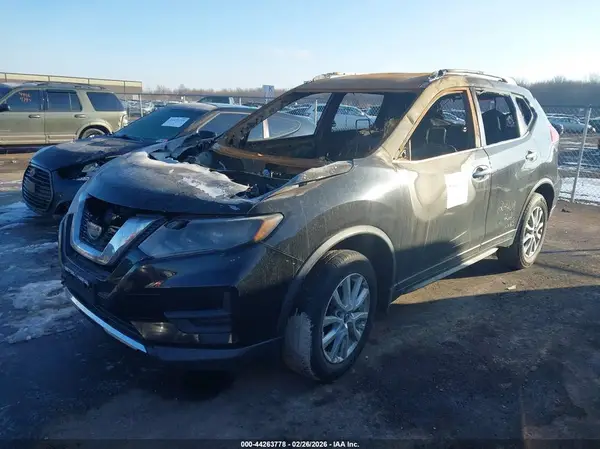 KNMAT2MV9KP547906 2019 NISSAN ROGUE - Image 2