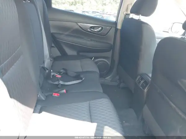 KNMAT2MV9KP558324 2019 NISSAN ROGUE - Image 8