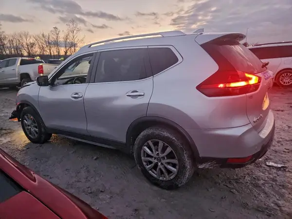 KNMAT2MV9LP50600 2020 NISSAN ROGUE - Image 2