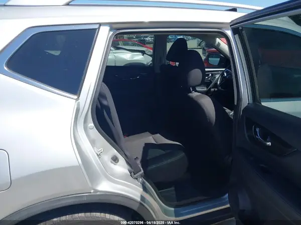 KNMAT2MV9LP510663 2020 NISSAN ROGUE - Image 8