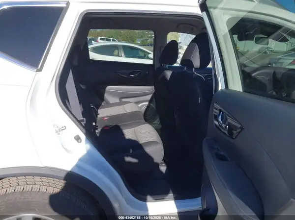 KNMAT2MV9LP520318 2020 NISSAN ROGUE - Image 8
