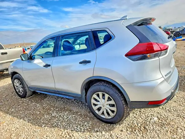 KNMAT2MV9LP538463 2020 NISSAN ROGUE - Image 2