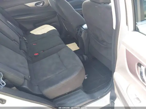 KNMAT2MVXGP600023 2016 NISSAN ROGUE - Image 8