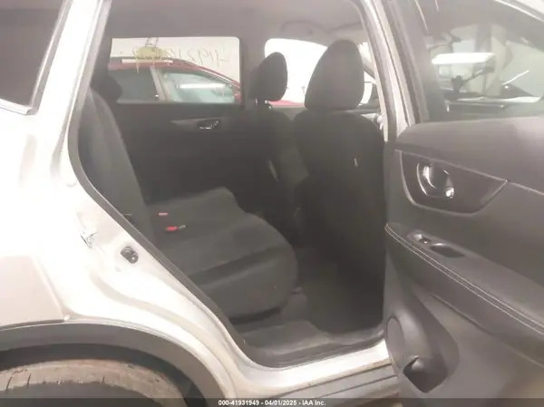 KNMAT2MVXGP612527 2016 NISSAN ROGUE - Image 8