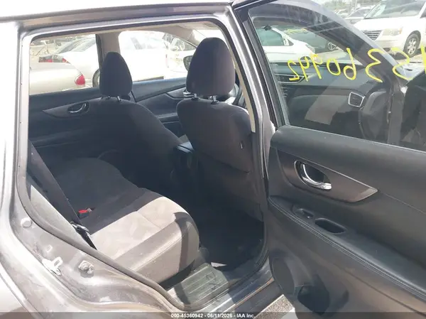 KNMAT2MVXGP614777 2016 NISSAN ROGUE - Image 8