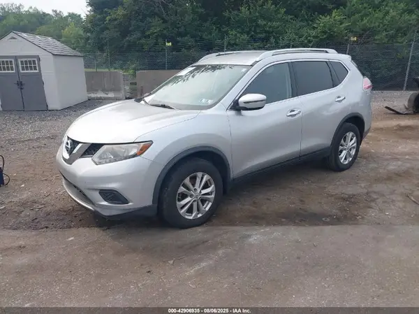 KNMAT2MVXGP615380 2016 NISSAN ROGUE - Image 2