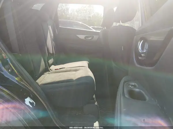KNMAT2MVXGP621406 2016 NISSAN ROGUE - Image 8