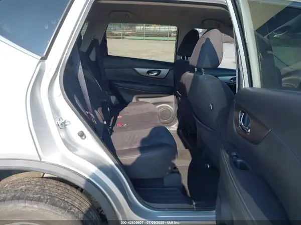 KNMAT2MVXGP629439 2016 NISSAN ROGUE - Image 8