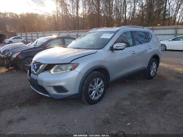 KNMAT2MVXGP629621 2016 NISSAN ROGUE - Image 2
