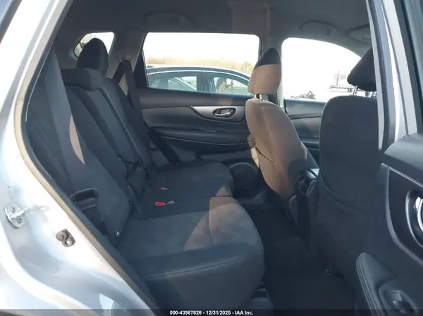 KNMAT2MVXGP629621 2016 NISSAN ROGUE - Image 8