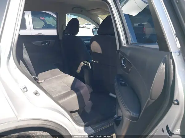 KNMAT2MVXGP670900 2016 NISSAN ROGUE - Image 8