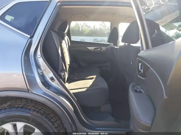 KNMAT2MVXGP676292 2016 NISSAN ROGUE - Image 8