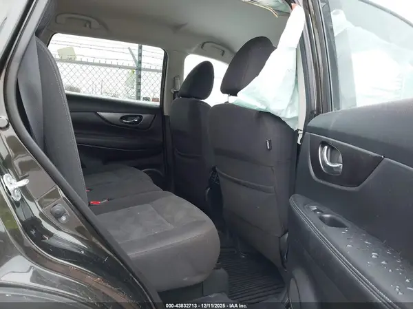 KNMAT2MVXGP682352 2016 NISSAN ROGUE - Image 8