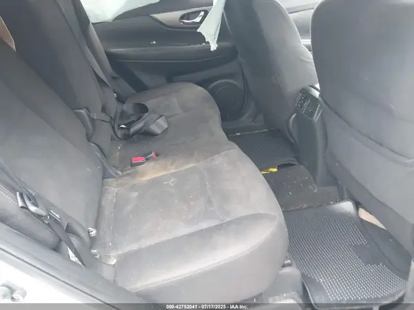 KNMAT2MVXGP693707 2016 NISSAN ROGUE - Image 8