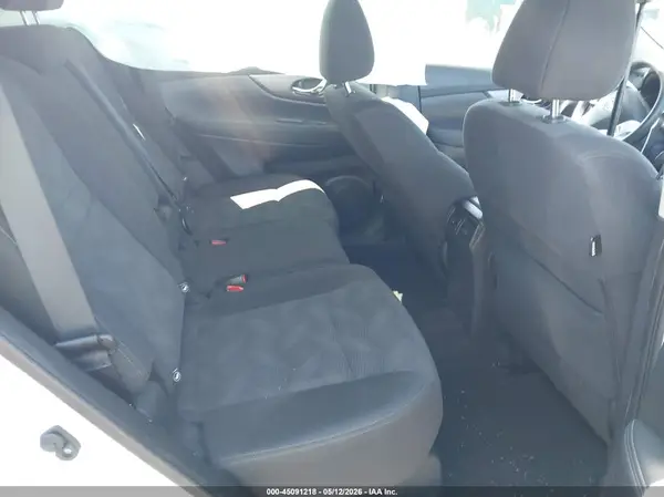 KNMAT2MVXGP698163 2016 NISSAN ROGUE - Image 8