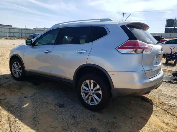 KNMAT2MVXGP698745 2016 NISSAN ROGUE - Image 2