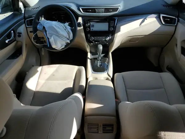 KNMAT2MVXGP700610 2016 NISSAN ROGUE - Image 8