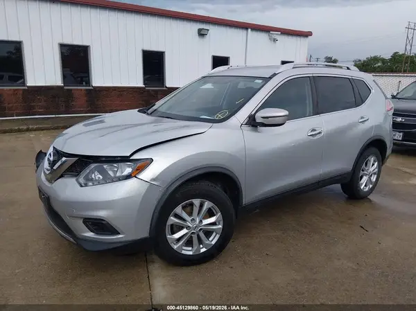 KNMAT2MVXGP705709 2016 NISSAN ROGUE - Image 2