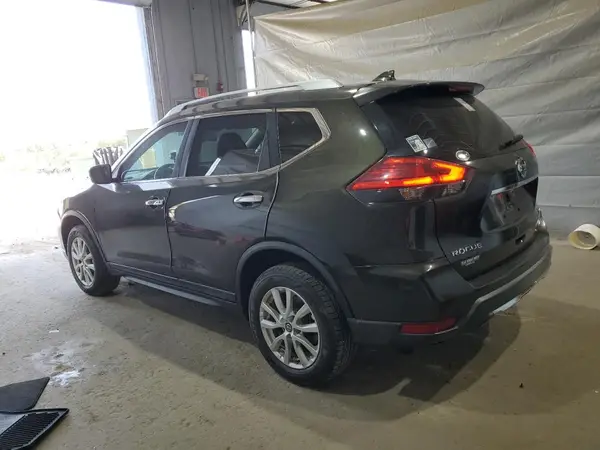 KNMAT2MVXHP502756 2017 NISSAN ROGUE - Image 2