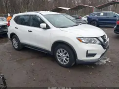KNMAT2MVXHP504040 2017 NISSAN ROGUE