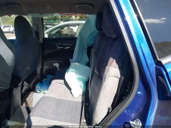 KNMAT2MVXHP504216 2017 NISSAN ROGUE - Image 8