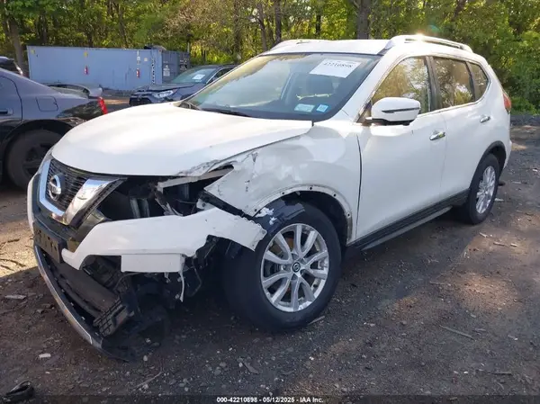 KNMAT2MVXHP512848 2017 NISSAN ROGUE - Image 2