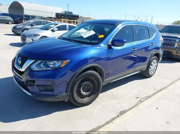 KNMAT2MVXHP513093 2017 NISSAN ROGUE - Image 2