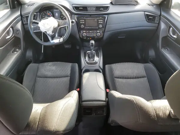 KNMAT2MVXHP516155 2017 NISSAN ROGUE - Image 8