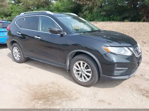 KNMAT2MVXHP517709 2017 NISSAN ROGUE - Image 1