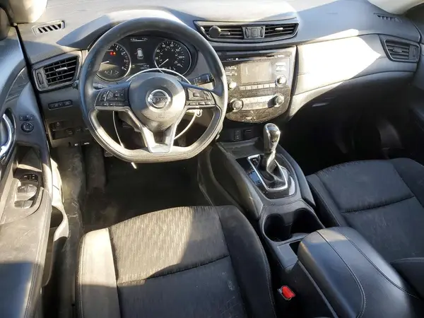 KNMAT2MVXHP519959 2017 NISSAN ROGUE - Image 8