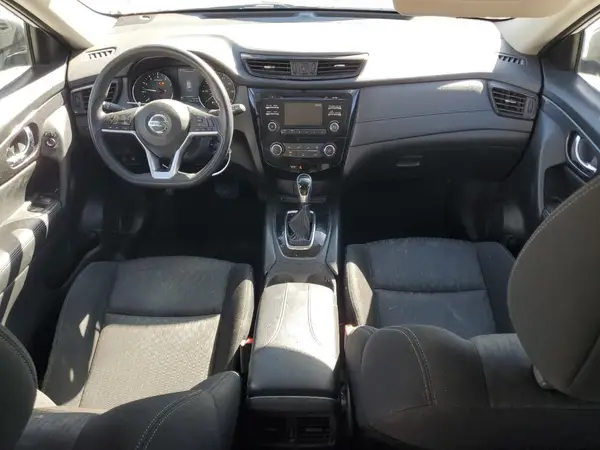 KNMAT2MVXHP520836 2017 NISSAN ROGUE - Image 8