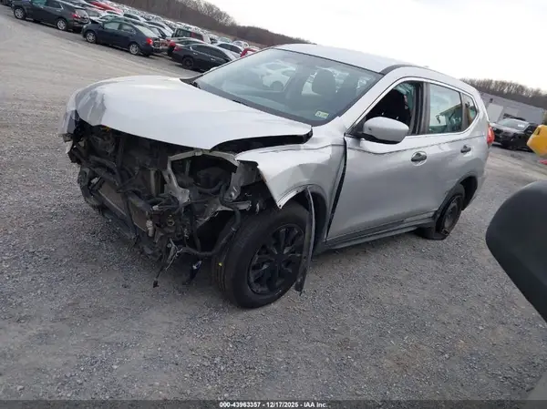 KNMAT2MVXHP521582 2017 NISSAN ROGUE - Image 2