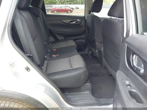 KNMAT2MVXHP521646 2017 NISSAN ROGUE - Image 8