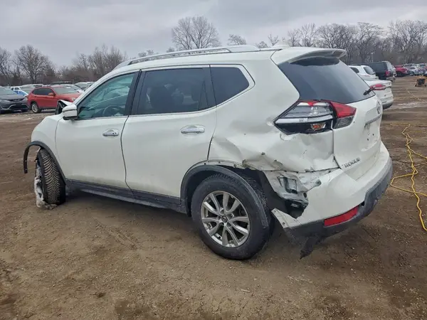 KNMAT2MVXHP522568 2017 NISSAN ROGUE - Image 2