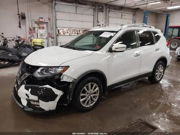 KNMAT2MVXHP522859 2017 NISSAN ROGUE - Image 2